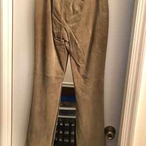 Suede‎ pants